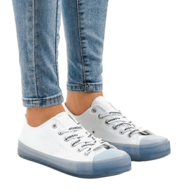 Hvide sneakers med blå såler LTD205-1