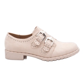 Beige sko med ES8500 nitter