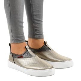 Gyldne sneakers med gummibånd A-92 gylden