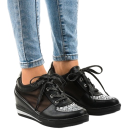 Sort sneakers i mesh på kilen TL-29