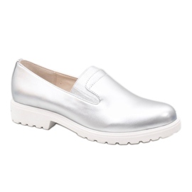 Sølv-slip-on sko på XC683-2 platformen