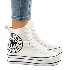 Hvide kile sneakers W08