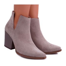 Kvinders støvler på højhælede fjederlæder ruskind Cappuccino Nicole 2430 beige