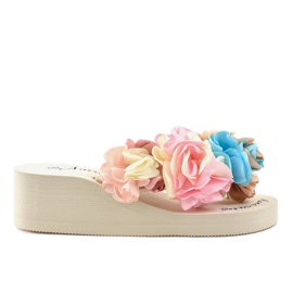 Beige kilehæl med blomster N-31 flerfarvet