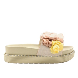 Beige tøfler med blomster 6138
