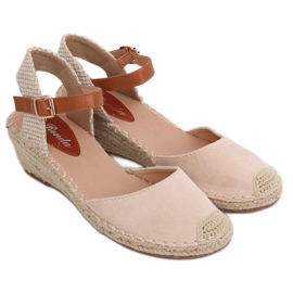 Espadrilles på en beige kile S-820 Beige