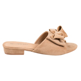 SHELOVET Beige flip-flops på en flad hæl