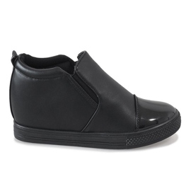 Sorte sneakers på kilen DD409-1