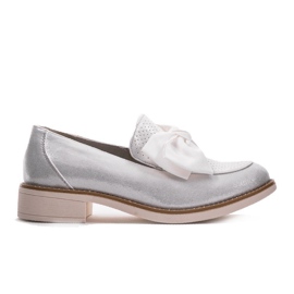 Sorte slip-on sko med en RS-WED2 sløjfe sølv grå