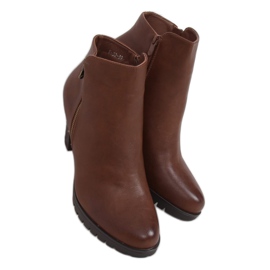 Brune F-32 Camel højhælede støvler