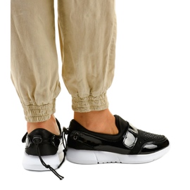 Sort og hvide slip-on sportssko B120-1