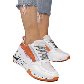 Hvide sportssko med sorte skær C-3151 orange sølv