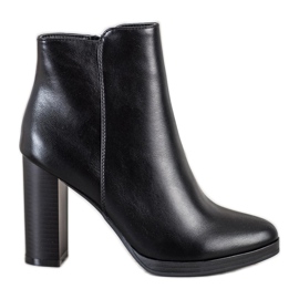 Ideal Shoes Klassiske højhælede støvler sort