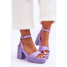 Moderigtige lilla Karmine massive højhælede sandaler violet 1