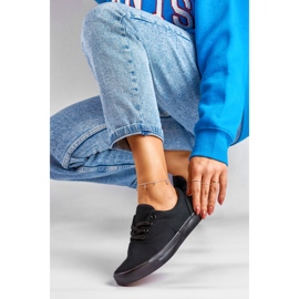 Klassiske damesneakers med sort sål 1