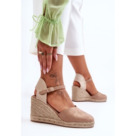 PG1 Suede Wedge Sandaler Beige Selfoss 1