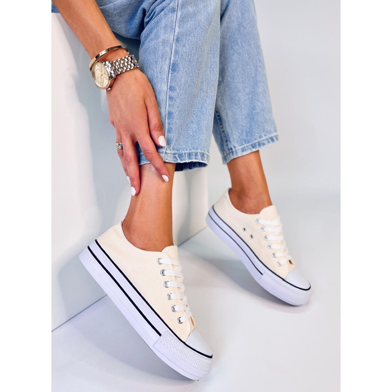 Fargis Beige klassiske sneakers til kvinder 1