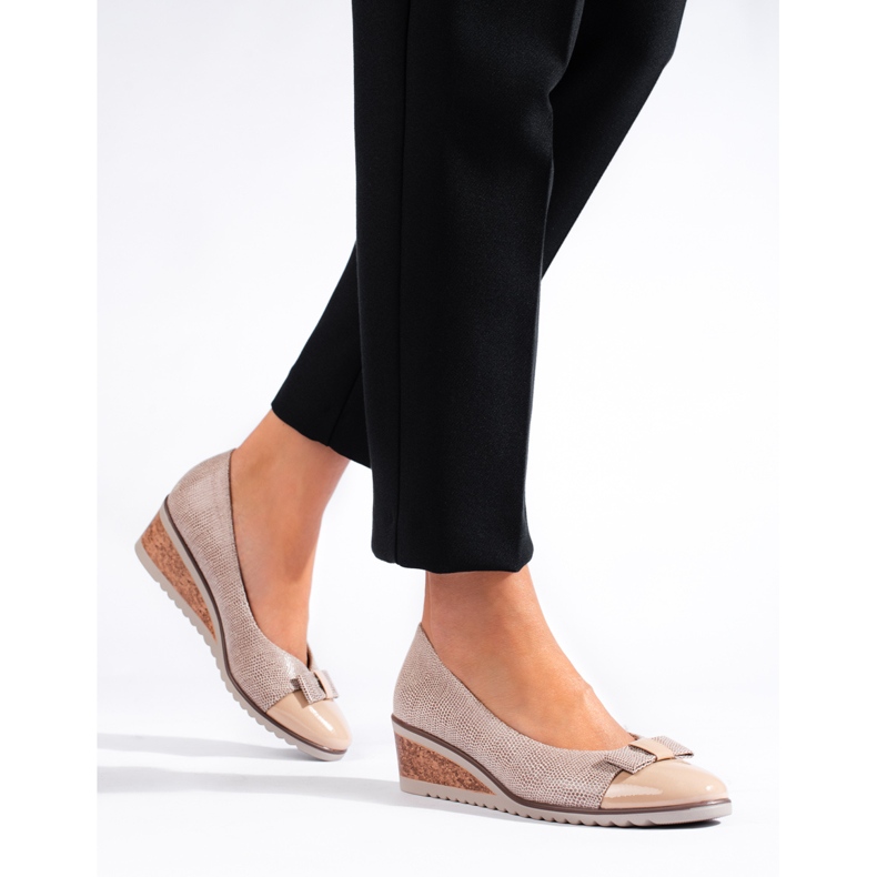 W. Potocki Damebeige pumps fra Potocki med lav kile 1