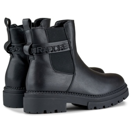 Sorte damestøvler lavet af øko-læder med en dekorativ inskription 1