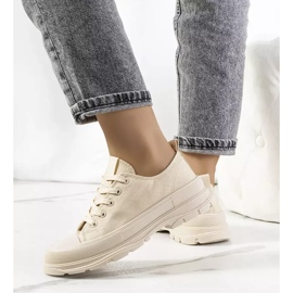 Beige sneakers med en tyk Beat-sål 2