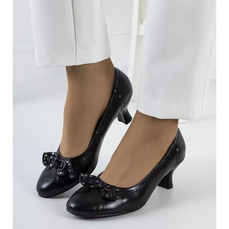 Sorte pumps med Repina sløjfe 1