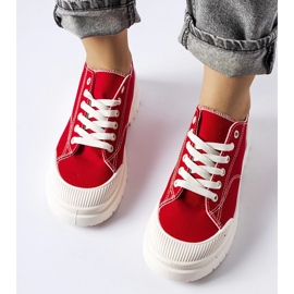 Sneakers i rødt stof fra Nassar 1