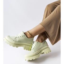 Grønne sko med en massiv Pointe-sål 2