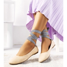 BM Beige ballerinaer med en Acro sløjfe 1