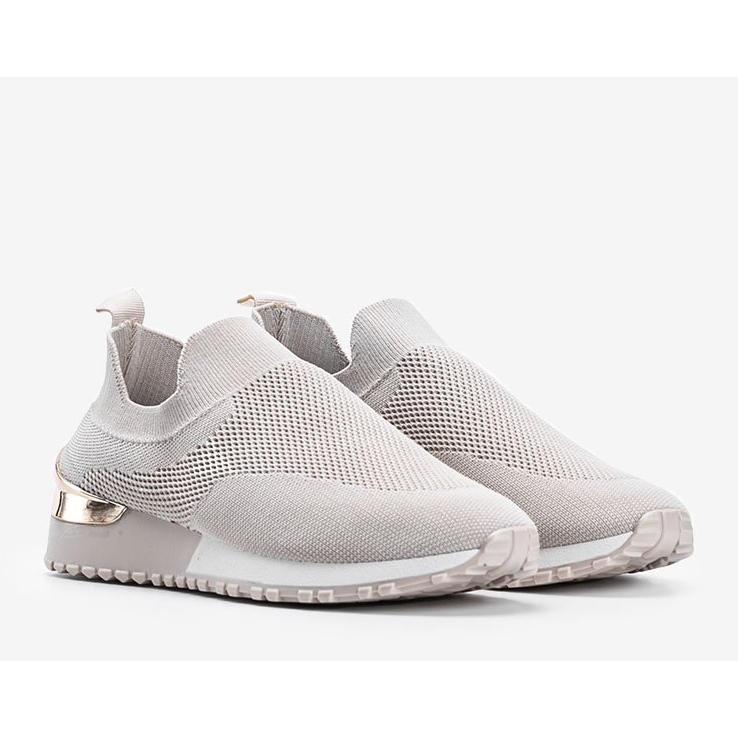 Beige strømper fra Aja 1