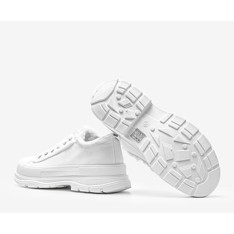 Hvide sneakers på en tyk Makenna sål 1