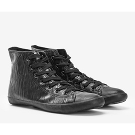 Shape of You sorte sneakers 1