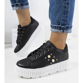 Sorte sneakers på Ileana platformen 1