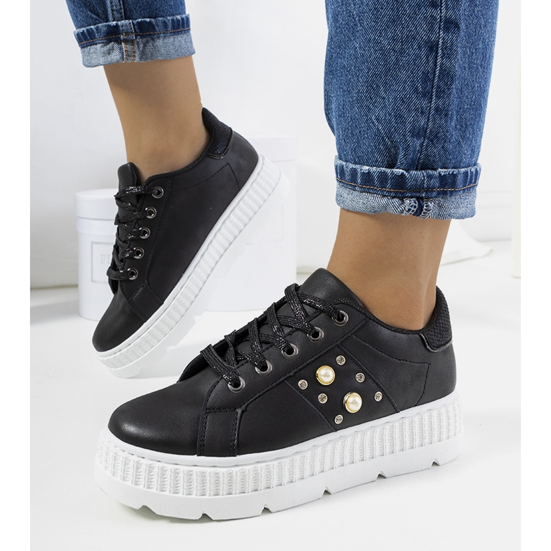 Sorte sneakers på Ileana platformen 1