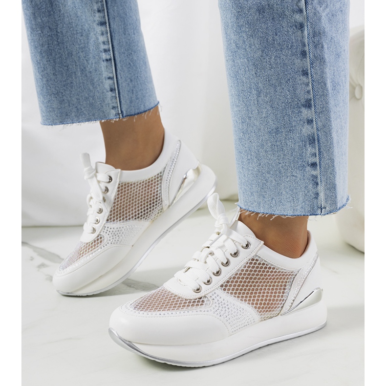 Hvide sneakers i mesh fra Ilkay 1