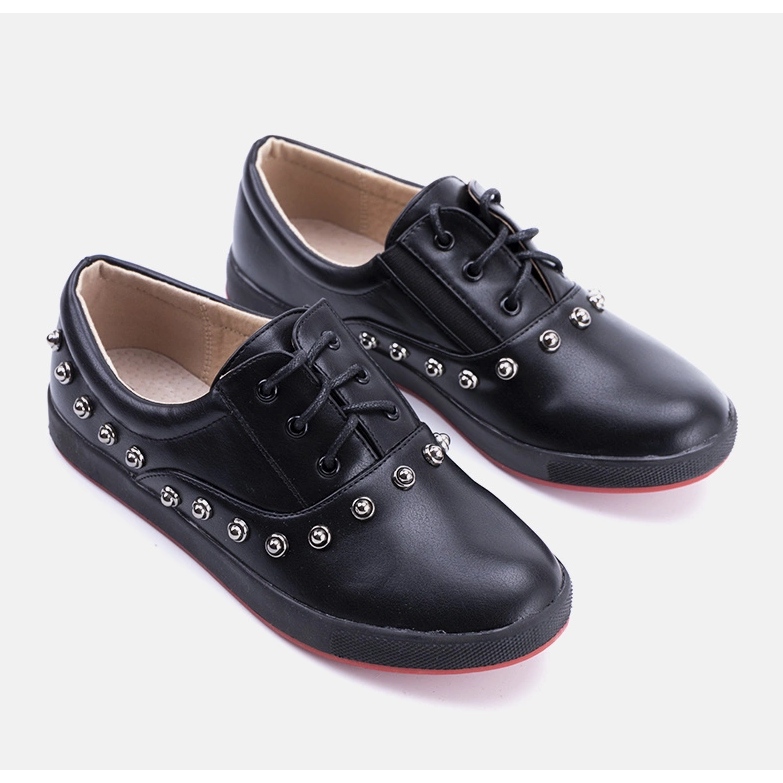 Millas sorte børnesneakers 1