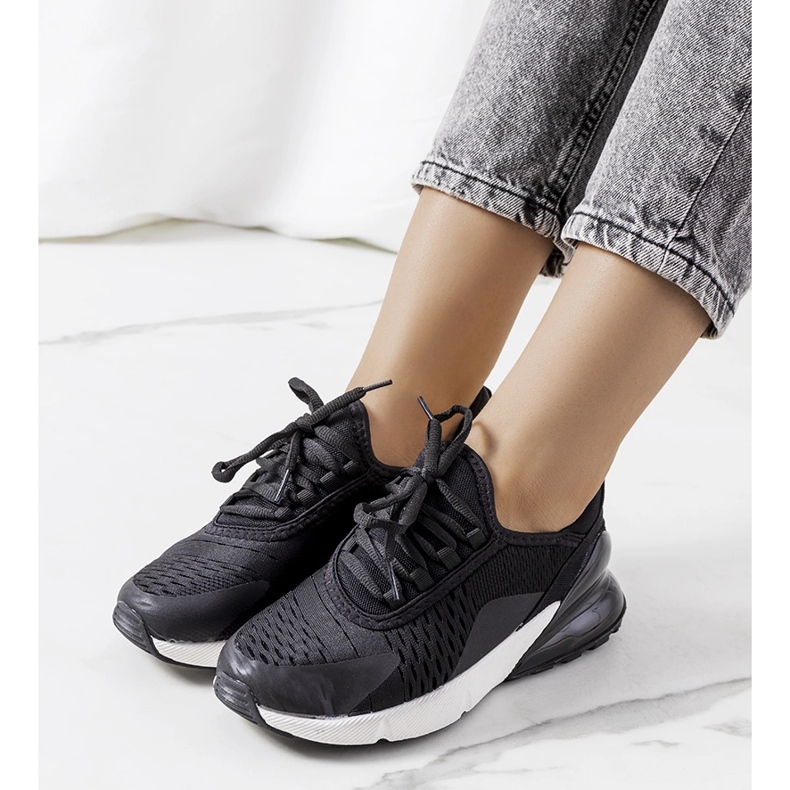 Sorte Sint sportssneakers 1