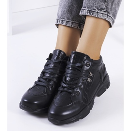 BM Sorte sneakers med en tyk Chiphury-sål 1