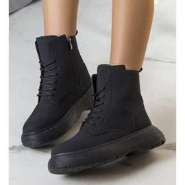 Sorte forede støvler fra Neile 1