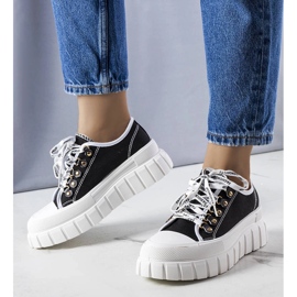 Sorte platformssneakers fra Toni 1