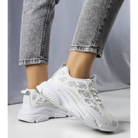 Grå sneakers dekoreret med Kara print 1
