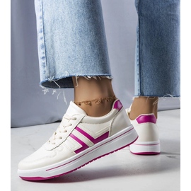Creme sneakers med lyserøde indlæg fra Olympia beige 1