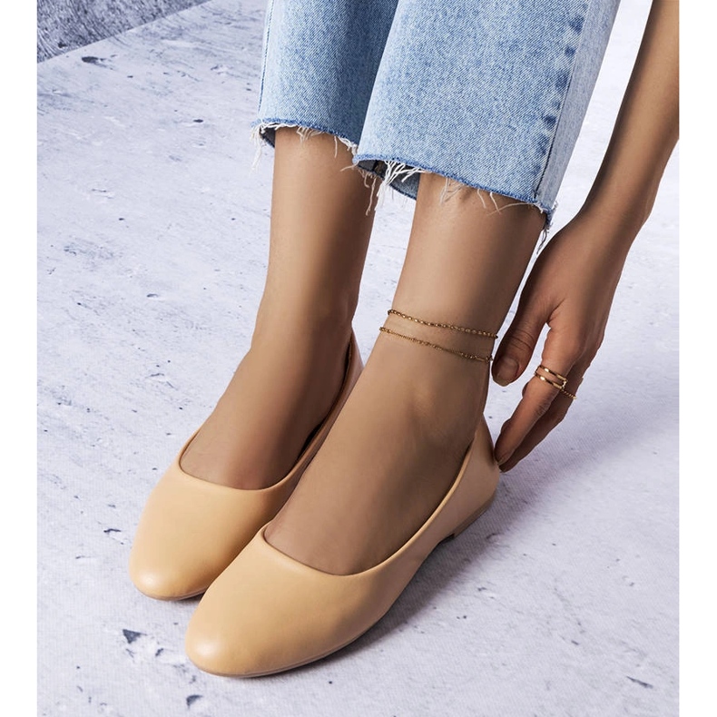 Beige ballerinaer med læder indersål fra Truchon 1