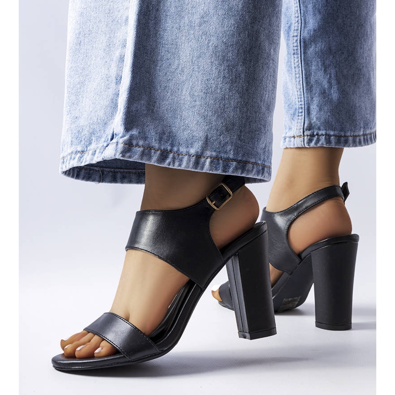 Rachelles sorte stiletsandaler 1