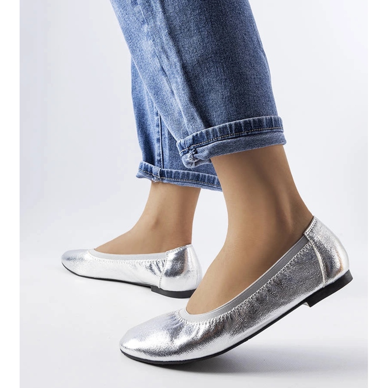 Sølv metallic ballerinaer fra Benson 1