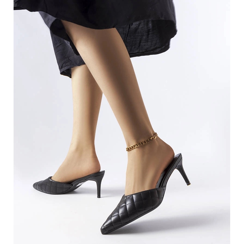 Sorte quiltede flip-flops fra Lambert 1