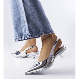 Sølv sandaler med lav hæl fra Gougeon 1