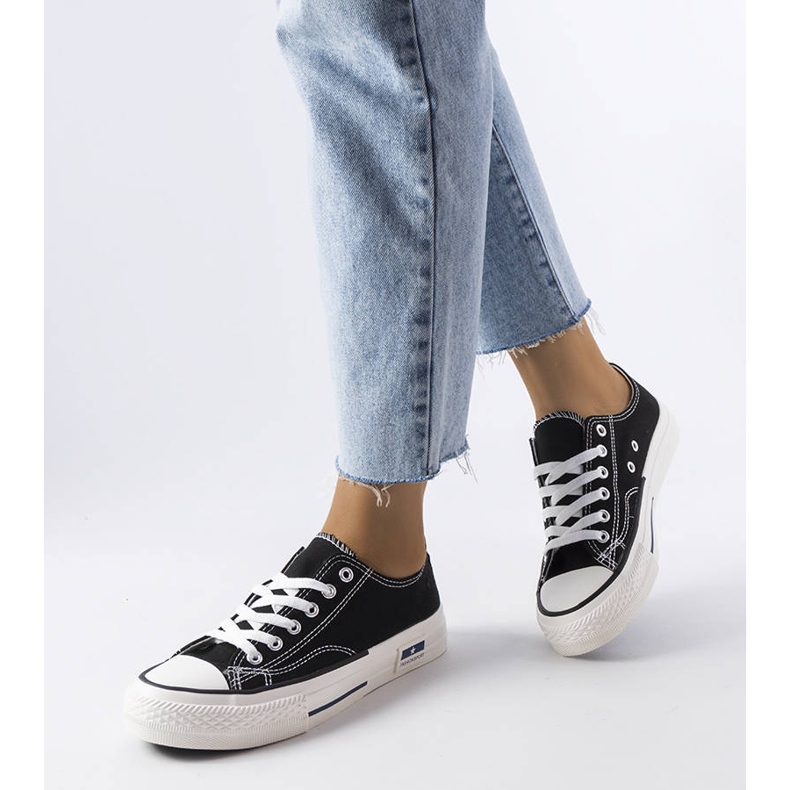 Roslyn sorte sneakers 2