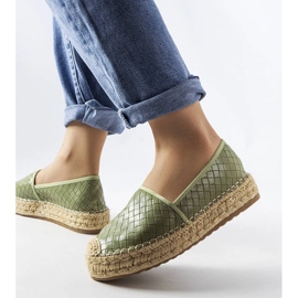 Grønne espadriller dekoreret med Geoffrey-prægning 1