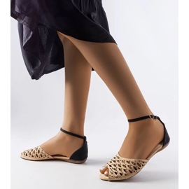 Beige gennembrudte sandaler med zirkoner fra Avice 2