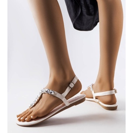 Hvide sandaler med cubic zirconia fra Larocque 1